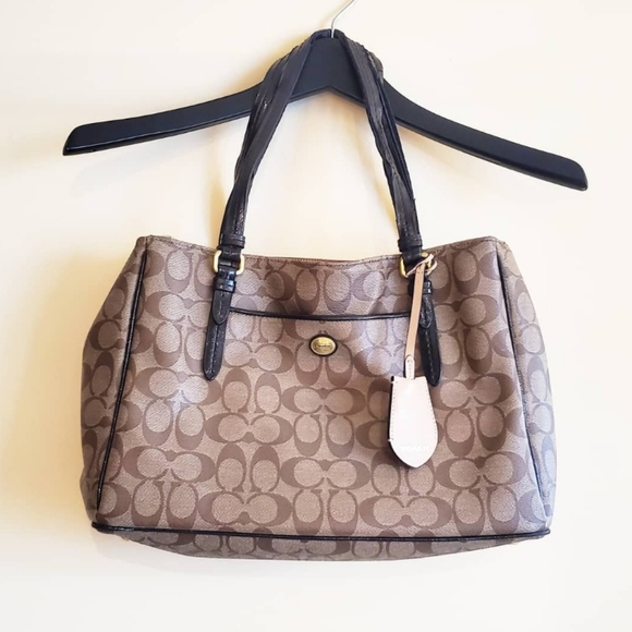 Coach Handbags - Coach Signature Canvas Tan & Brown Shoulder Bag